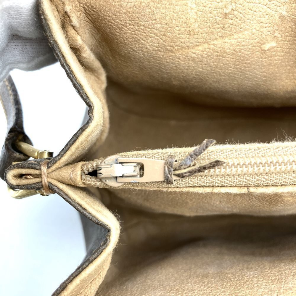 GUCCI Brown Shoulder Bag - Picture 13 of 13